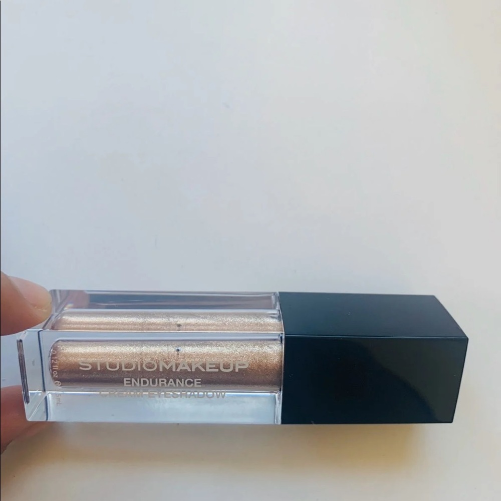 Cream eyeshadow